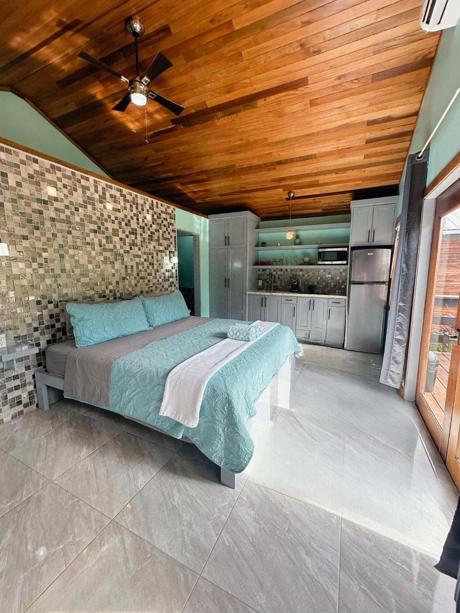 Mangata Villas Adults Only San Pedro  Exterior foto